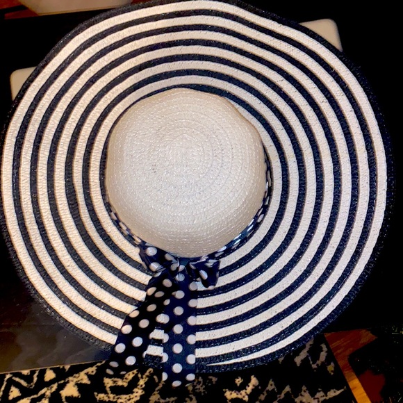 Sun hat - Picture 4 of 4